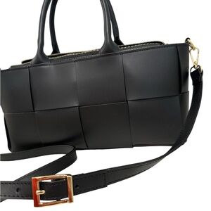 ISADORA Black Woven Leather Top Handle Crossbody Bag – Like New